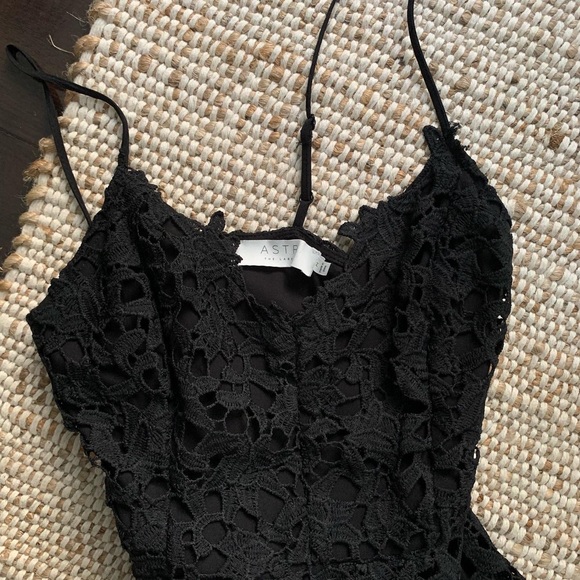 Black ASTR the Label Midi Dress, Size M - Picture 2 of 3